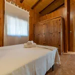 Chalet Pet-friendly Con Piscina Y Patio Privado