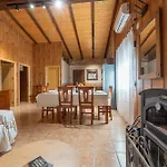 Pet-friendly Con Piscina Y Patio Privado