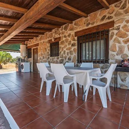 Pet-friendly Con Piscina Y Patio Privado Horská chata Valverde de Merida