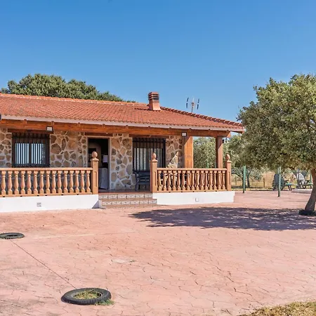 Horská chata Pet-friendly Con Piscina Y Patio Privado Valverde de Merida
