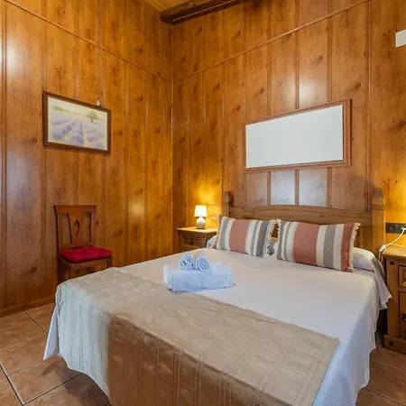 Horská chata Pet-friendly Con Piscina Y Patio Privado Valverde de Merida