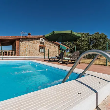 Pet-friendly Con Piscina Y Patio Privado Horská chata